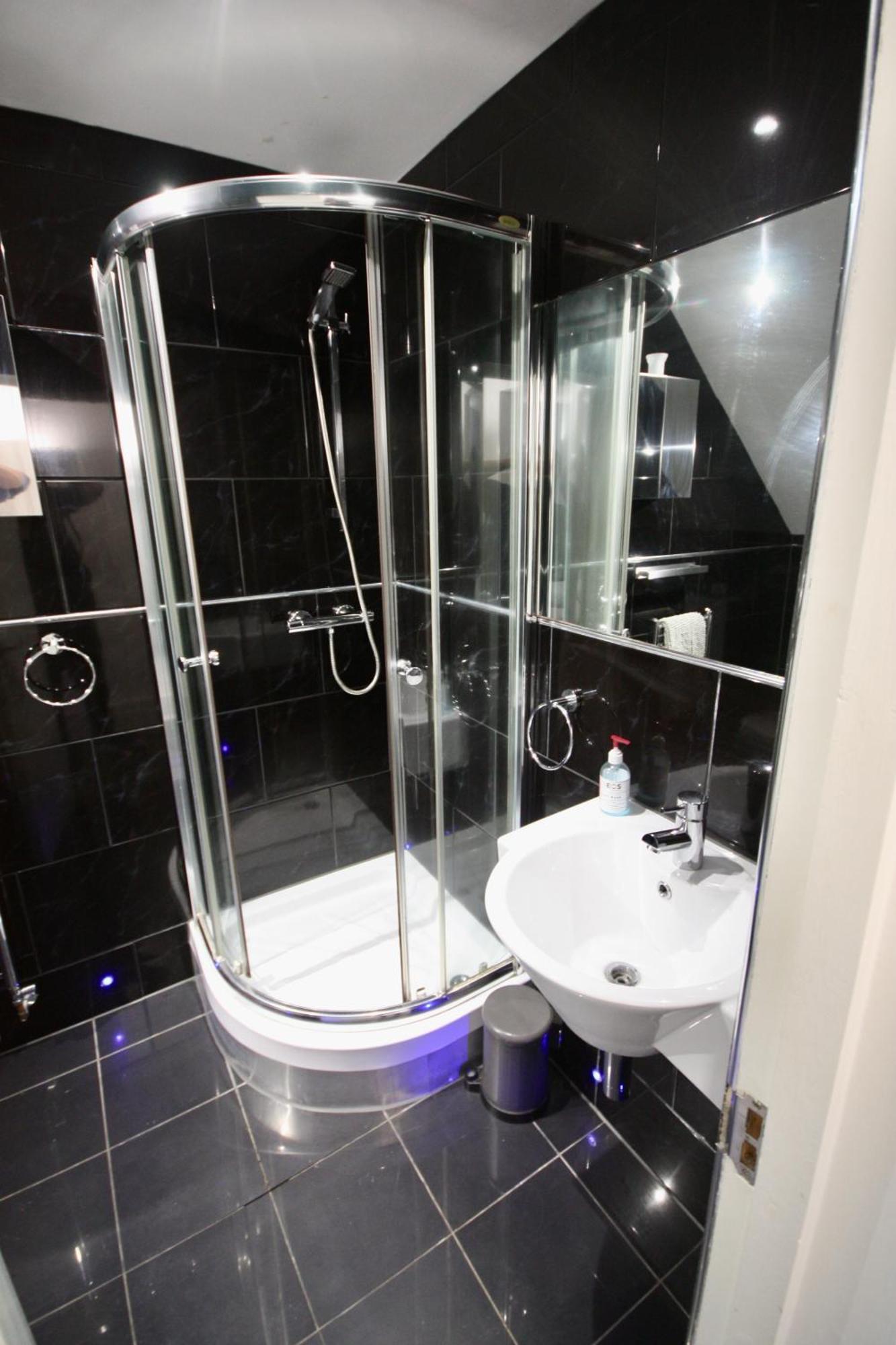 Bournemouth Hot Tub & Sauna Holiday Let エクステリア 写真