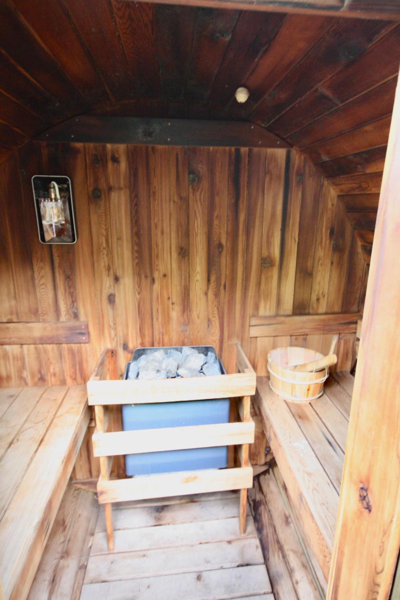 Bournemouth Hot Tub & Sauna Holiday Let エクステリア 写真
