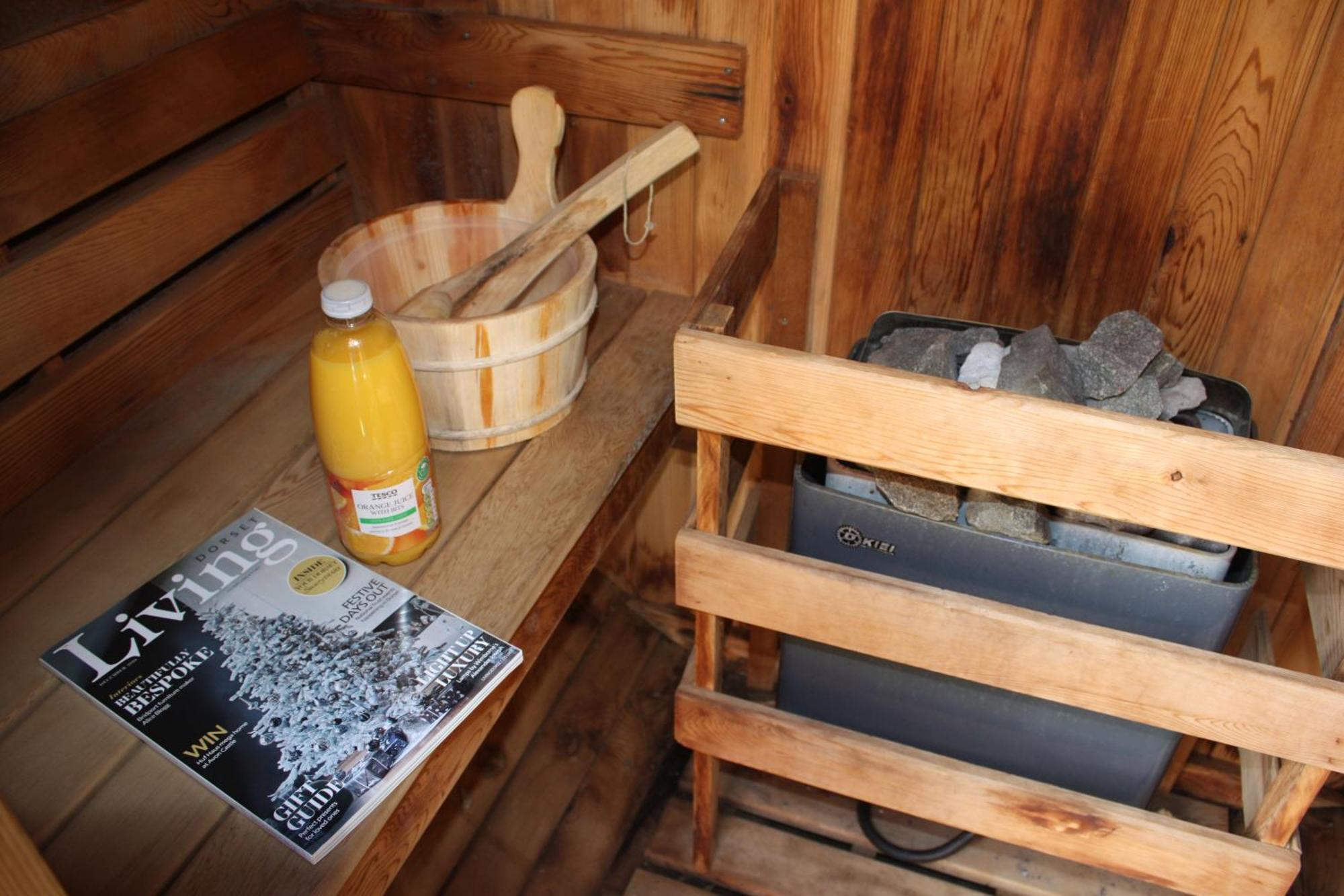 Bournemouth Hot Tub & Sauna Holiday Let エクステリア 写真